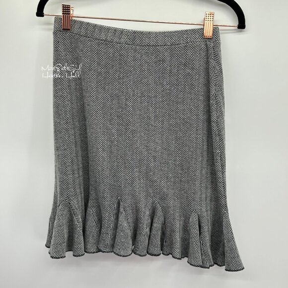 WHBM Herringbone Ruffle Hem Midi Skirt Size Small - Picture 2 of 3